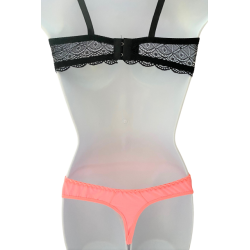 Ensemble soutien gorge avec tanga, dentelle ajourée bonnet C