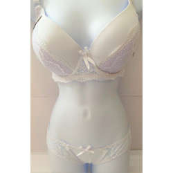 Ensemble soutien gorge avec culotte dentelle ajourée, bonnet D