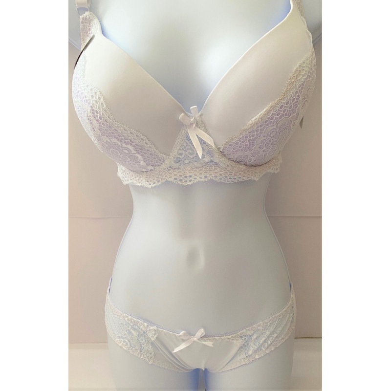 Ensemble soutien gorge avec culotte dentelle ajourée, bonnet D